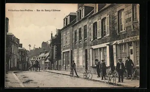 AK Villedieu-les-Poeles, Rue du Bourg-l`Abbesse