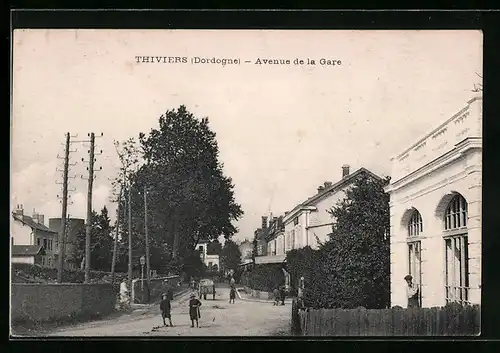 AK Thiviers, Avenue de la Gare