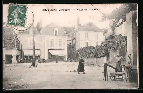 AK Cubjac, Place de la Halle