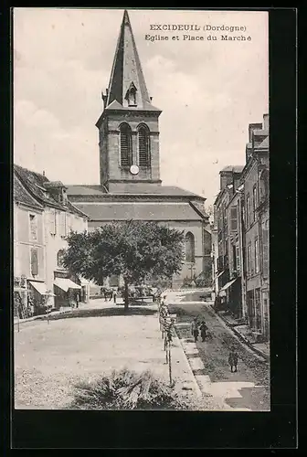 AK Excideuil, Eglise et Place du Marché