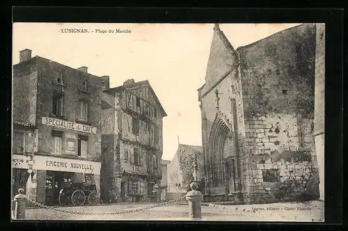 AK Lusignan, Place du Marché