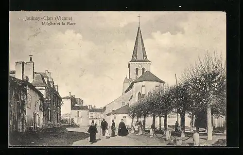 AK Jaulnay-Clan, L`Eglise et la Place