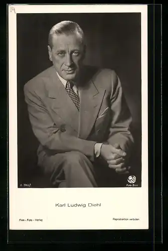 AK Schauspieler Karl Ludwig Diehl im Anzug