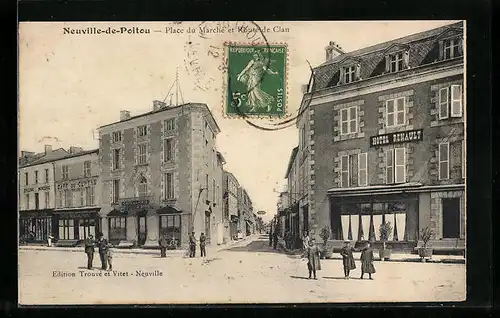 AK Neuville-de-Poitou, Place du Marché et Route de Clan