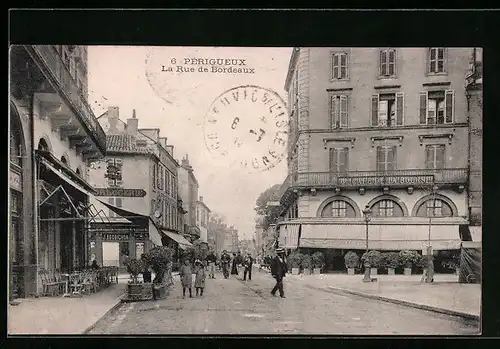 AK Périgueux, la Rue de Bordeaux