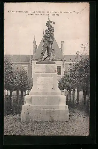 AK Vergt, Le Monument aux Enfants du canton de Vergt morts pour la Patrie