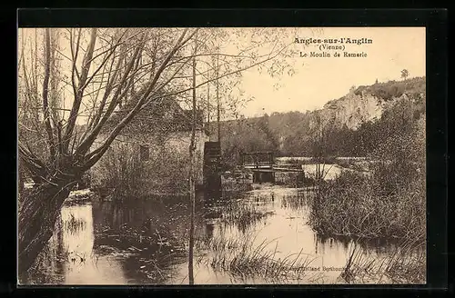 AK Angles-sur-l`Anglin, Le moulin de Remerie