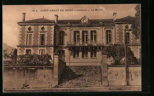 AK Saint-Amant-de-Boixe, la Mairie