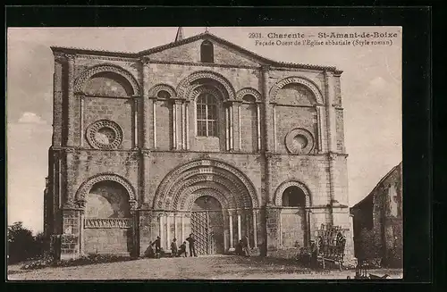 AK St-Amant-de-Boixe, Facade Ouest de l'Eglise abbatiale