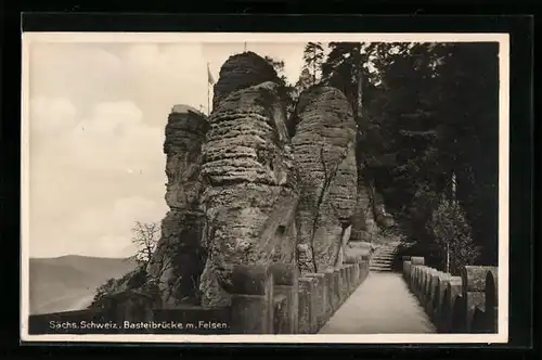 AK Lohmen i. Sächs. Schweiz, die Basteibrücke m.Felsen