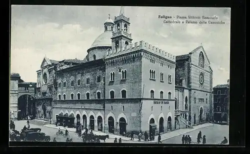 AK Foligno, Piazza Vittorio Emanuele, Cattedrale e Palazzo delle Canoniche