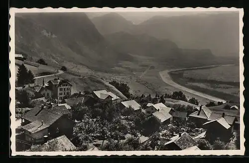 AK Samina, Ortsansicht mit Blick ins Rheintal