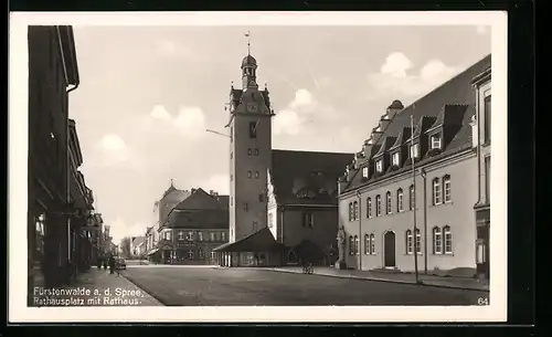 AK Fürstenwalde a. d. Spree, Rathausplatz mit Rathaus