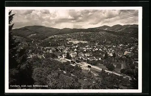 AK Kandern /südl. bad. Schwarzwald, Ortsansicht mit Umgebung