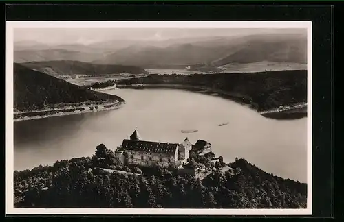 AK Waldeck, Schloss mit Edertalsperre, Fliegeraufnahme