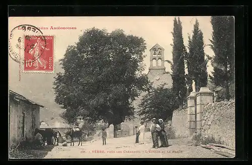 AK Vébre, prés les Cabannes, L`Eglise et la Place