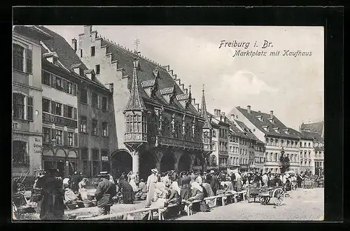 AK Freiburg i. Br., Marktplatz mit Kaufhaus