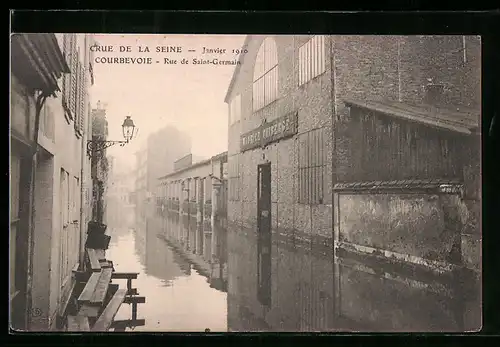 AK Courbevoie, Crue de la Seine 1910, Rue de Saint-Germain, Hochwasser