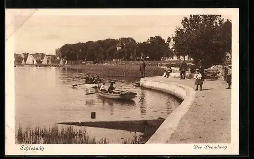 AK Schleswig, Strandweg mit Ruderbooten