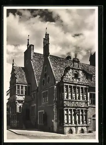 Foto-AK Deutscher Kunstverlag, Nr. 7: Lemgo, Das Rathaus, Vorhalle von 1587