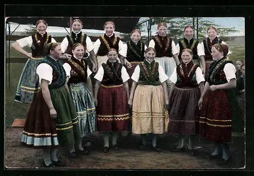 AK Junge Frauen aus dem Schlitzer Land, hessische Tracht