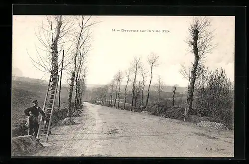 AK Eu, Descente sur la ville