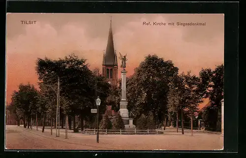 AK Tilsit, Ref. Kirche mit Siegesdenkmal