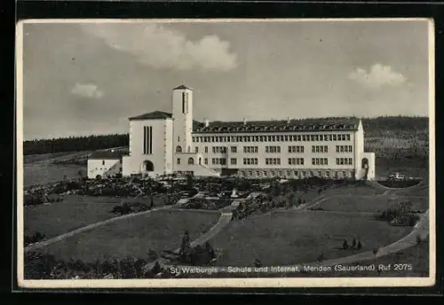 AK Menden /Sauerland, St. Walburgis, Schule und Internat