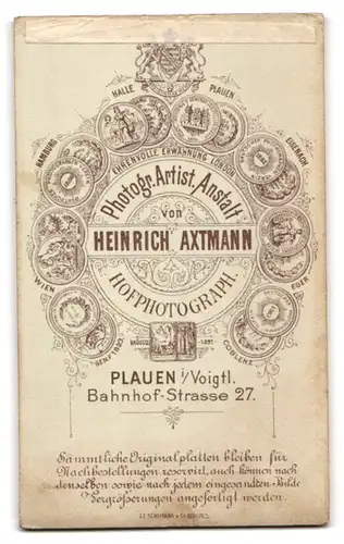 Fotografie H. Axtmann, Plauen i. V., Bahnhof-Strasse 27, Eleganter Jüngling mit Oberlippenbart und Fliege