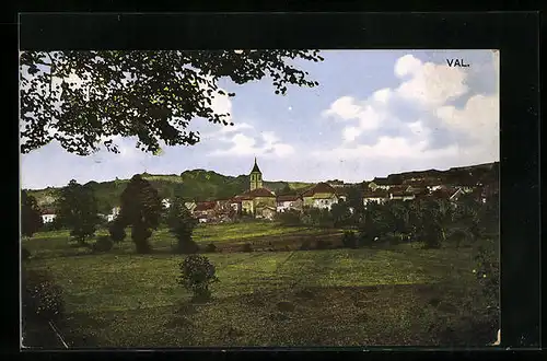 AK Val, Ortsansicht und Umgebung, Kirche