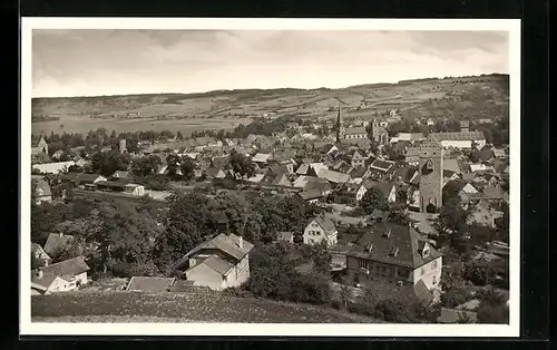 AK Münnerstadt / Ufr., Ortspanorama vom Berg aus gesehen