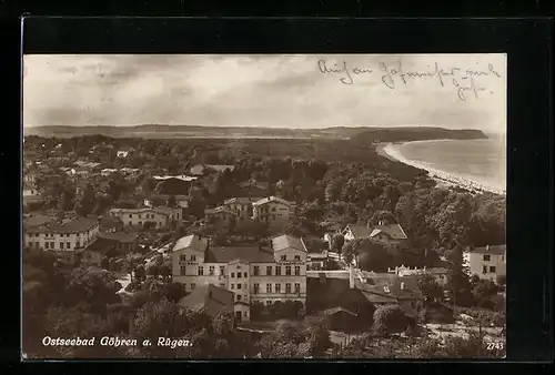 AK Göhren / Rügen, Gesamtansicht mit Blick auf das Kurhaus Strand-Hotel