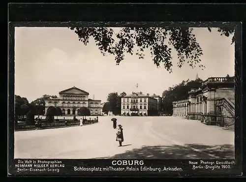 Foto-AK NPG Nr. 1340: Coburg, Schlossplatz mit Theater, Palais Edingburg, Arkaden