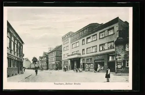 AK Teuchern, Zeitzer Strasse mit Kino-Gasthaus Schauburg