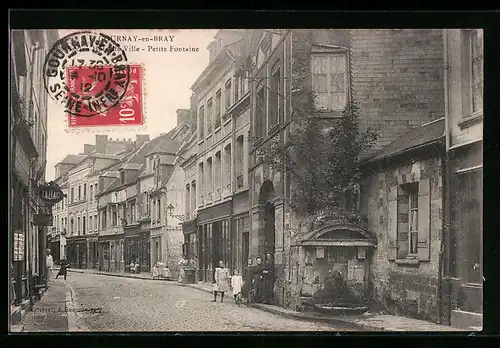 AK Gournay-en-Bray, Ancien Hotel de Ville, Petite Fontaine