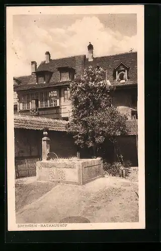 AK Zofingen, Rathaushof mit Brunnen