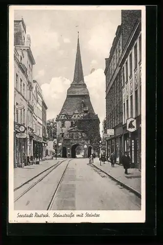 AK Rostock, Partie in der Steinstrasse mit Steintor