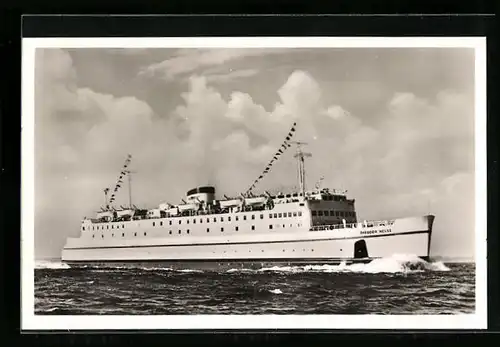 AK Hochsee-Fährschiff Theodor Heuss in voller fahrt