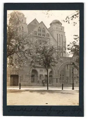 Fotografie unbekannter Fotograf, Ansicht Frankfurt / Main, Blick auf die neue Synagoge Friedberger Anlagen, 1907