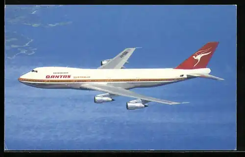 AK Flugzeug Boeing 747B von Qantas Airways im Flug