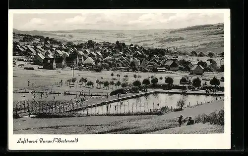 AK Unnau /Westerwald, Gesamtansicht mit Schwimmbad