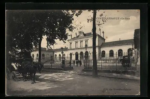 AK Chatellerault, La Gare, Bahnhof