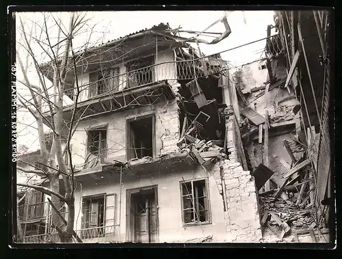 Fotografie Ansicht Görz / Gorizia, Via della Caserna, zerschossenes Wohnhaus, 1.WK