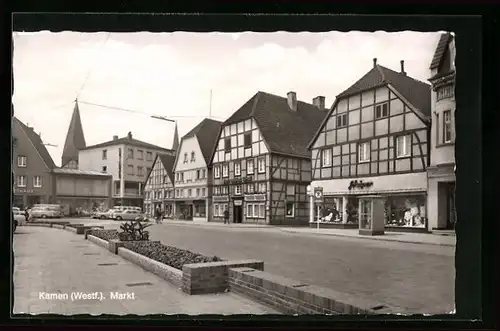 AK Kamen (Westf.), Markt mit Geschäften