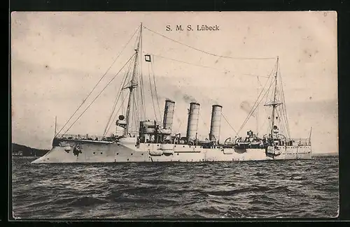 AK Kriegsschiff SMS Lübeck auf dem Meer