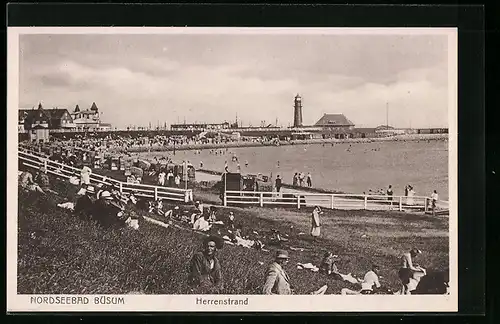 AK Büsum a. d. Nordsee, Blick auf den Herrenstrand mit Leuchtturm