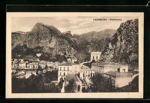 AK Taormina, Ortsansicht mit Hotel Timeo