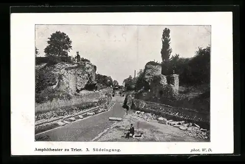 AK Trier, Das Amphitheater, Südeingang