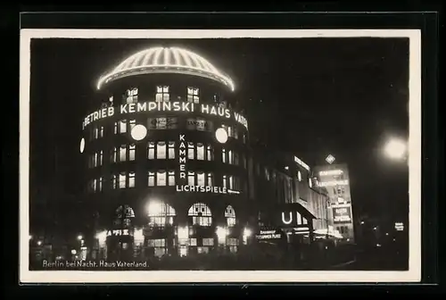 AK Berlin-Tiergarten, das Haus Vaterland bei Nacht, kempinski