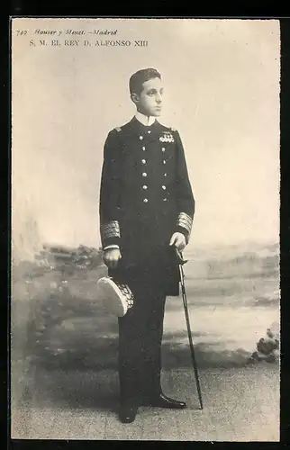 AK König Alfonso XIII. von Spanien in Uniform mit Säbel